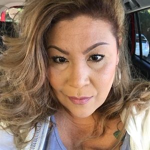 Meet your Posher, Monica